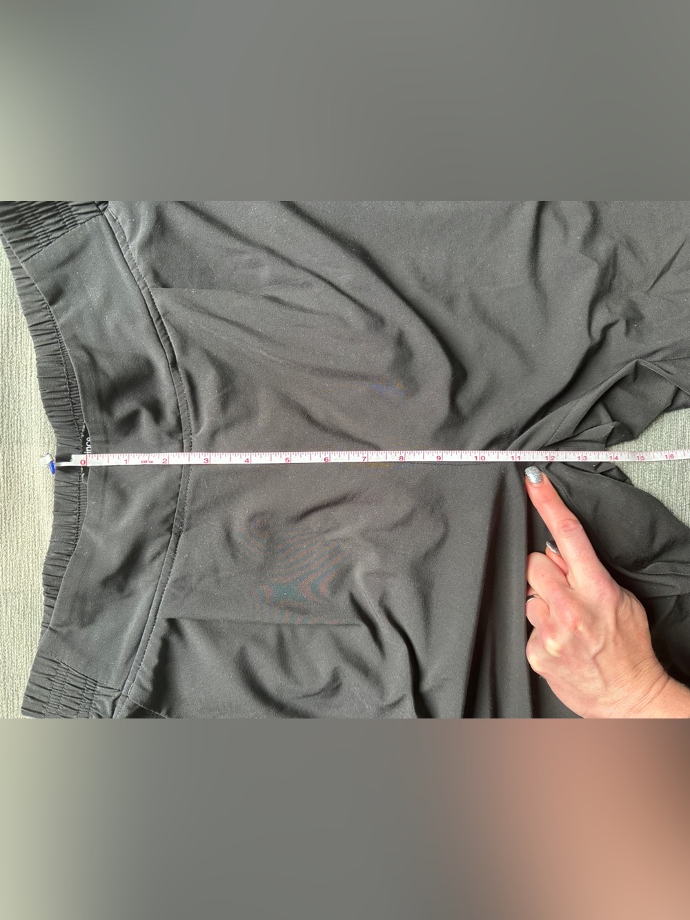 Quince Navy Wide-Leg 23in inseam wide leg tech pant - Picture 7 of 8